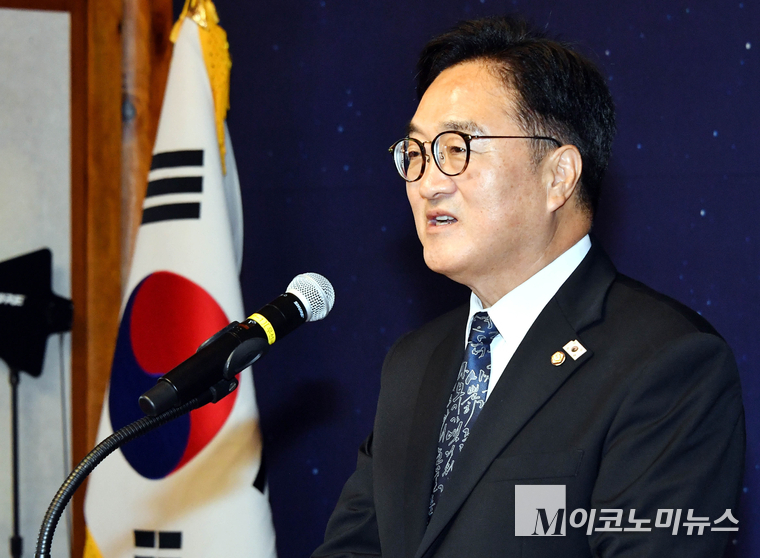 우원식 국회의장이 15일 국회 사랑재에서 국회 사회적 대화 공동 선언식에서 인사말하고 있다. 사진=최동환 기자