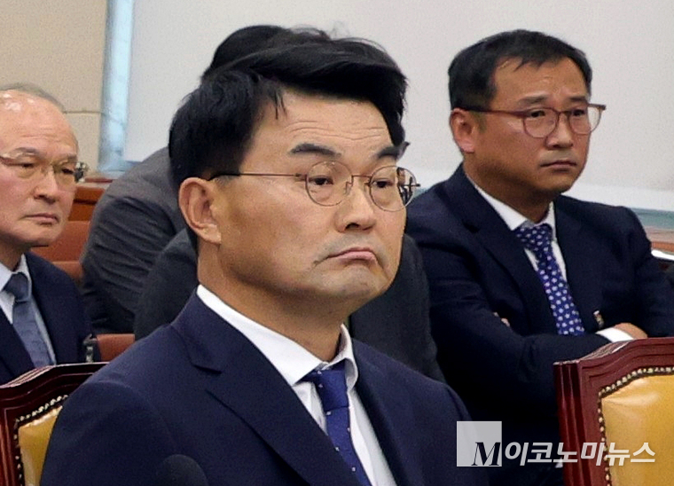 안수훈 연합뉴스TV 사장이 지난 20일 오후 국회 과학기술정보방송통신위원회에서 열린 국정감사에 증인으로 출석해 있다. 사진=최동환 기자