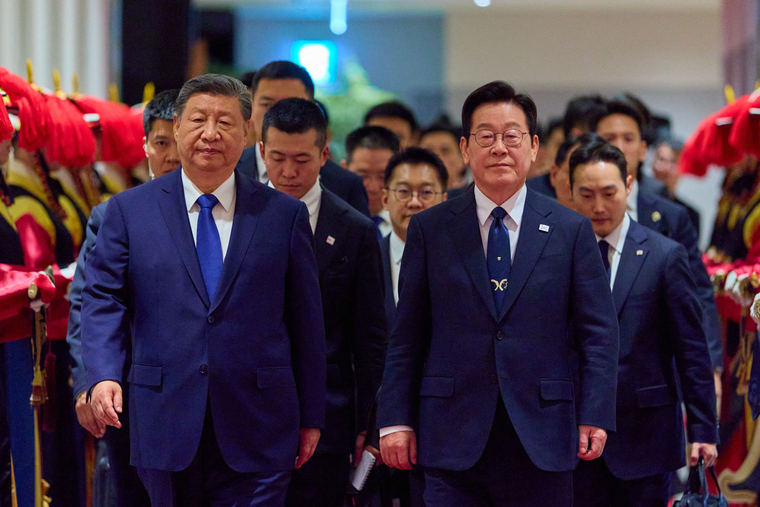 이재명 대통령과 시진핑 중국 국가주석이 지난 1일 경북 경주시 소노캄 그랜드볼룸에서 열린 한중 국빈만찬에 참석하고 있다. 사진=대통령실