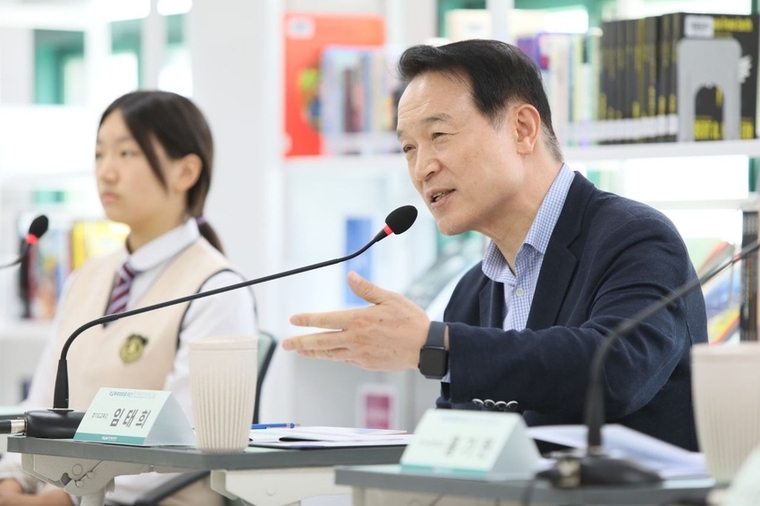 임태희 경기도교육감은 “상대방의 입장에서 생각해야 한다는 점만 교육이 잘 이뤄져도 학교폭력의 많은 부분 해결할 수 있을 것”이라고 강조했다 <경기도교육청 제공>