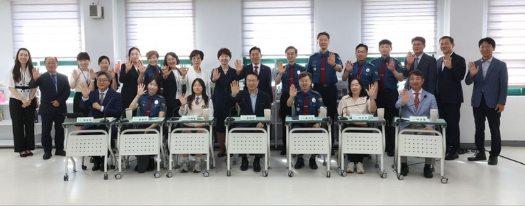 경기도교육청이 경기남부경찰청과 함께 학교폭력에 대한 현실 진단과 예방을 위한 교육적 해결방안 모색에 머리를 맞댔다 <경기도교육청 제공>