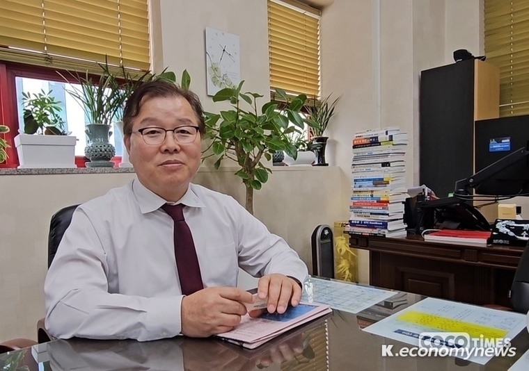 내년부터 2년 동안 아시아수의사회 회장직을 수행하게 될 허주형 대한수의사회장. <강소하 기자>