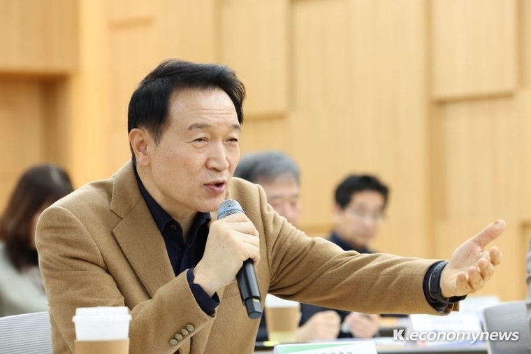 임태희 경기도교육감이 “오로지 교육에만 집중할 수 있는 학교를 만드는데 모든 정책의 초점을 맞추고 있다”고 밝혔다 <경기도교육청 제공> 