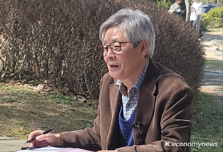 한신대학교 종교문화학과 폐과 저지를 위한 비상대책위원회 류성민 위원장 <강소하 기자>