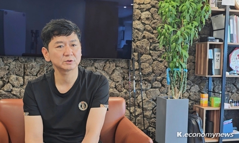 탁구와 ‘찐한’ 사랑에 빠져 대학 지정 기부에까지 나선 (주)에버트리 이재경 대표는 경기도탁구협회 부회장으로도 활동 중이다 <강소하 기자>
