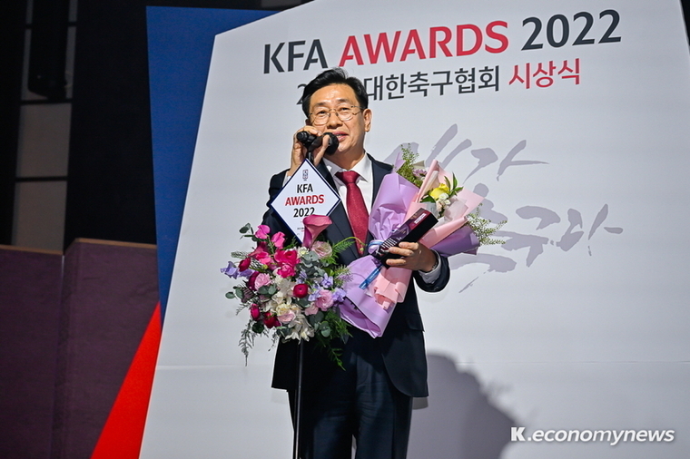  수상소감을 발표하고 있는 전진선 양평군수 <사진제공 = 양평군>