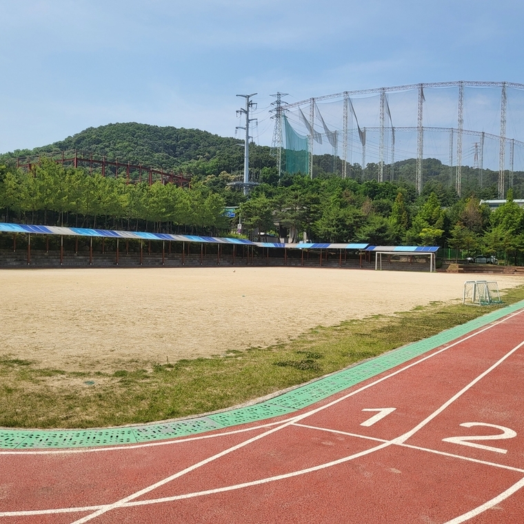 ▲초당고등학교 운동장 모습 <용인특례시 제공>