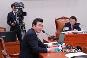 이정현, 당 비서실장에 친박계 '윤영석' 의원 선임