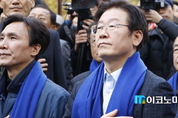 '청와대에 한 걸음 더…' 이재명 성남시장, 청계광장에서 박 대통령 퇴진 외쳐