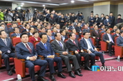 비박에 맞불 놓는 친박, ‘혁신과통합보수연합’ 공식 출범