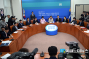 민주당 ‘이정현 탈당은 국민 눈 속이는 위장쇼’