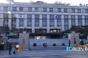 “어제 일도 기억 나지 않는다”는 최순실, 헌재 출석해 ‘모로쇠’ 일관