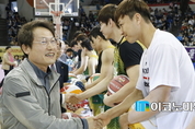 [METV·현장인터뷰] 심장병어린이돕기 '한기범 희망농구 올스타 2017' 찾은 조희연 교육감