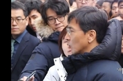 [M현장] 안희정 전 충남지사, 검찰 출석..."국민 여러분, 죄송합니다"