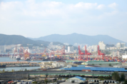 친환경 연료로 항만 미세먼지 잡는다