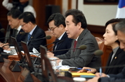 이낙연 총리 "심신미약 범죄 형량 줄이는 형법 재검토하라"