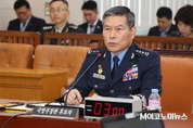 정경두 국방장관 "5·18 계엄군 여성 성폭행 머리 숙여 사죄…통렬히 반성"