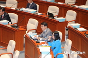 [M현장] 박용진, 삼성 바이오로직스 관련 내부문건 공개