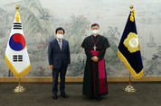 정순택 대주교 예방 받은 박 의장 “국민들 마음의 치유를 위한 기도 필요”