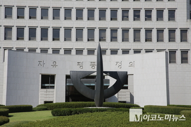 ‘사법개혁’ 놓고 여야 공방 가열...대법원장 사퇴론까지 등장