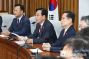 「M포토」 원내대책회의에서 발언하는 송언석