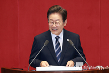 李대통령 지지율 65…민주 46, 국힘 22 더 벌어져