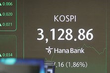 코스피 장중 3130선 돌파....3년9개월만에 최고치 경신