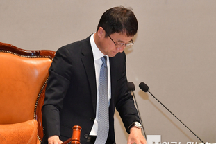 「M포토」 회의 주재하는 한병도 예결위원장