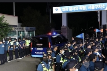 [속보] 내란수괴 윤석열, 124일만에 재구속…“증거인멸 우려”