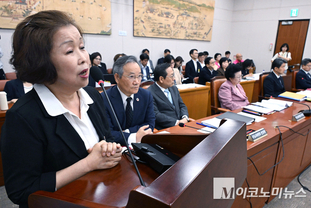 「M포토」 심신미약에도 ‘리박스쿨’ 청문회 참석한 손효숙 대표