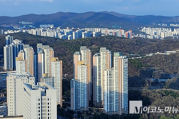 부동산 시장을 어떻게 바라 봐야 하나