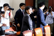 정은경 인사 청문회, 자료제출 놓고 여야 공방 끝 정회