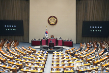필리버스터 종료...‘방송3법’ 중 ‘방송법’ 국회 통과