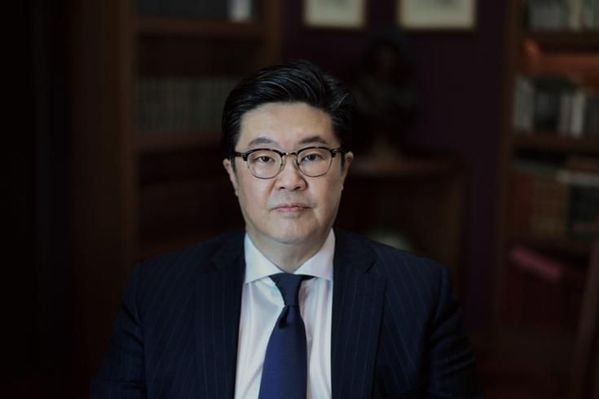 '투기 사모펀드' MBK의 진실..."좋은 땅 다 팔아먹고, 직원 나몰라라"