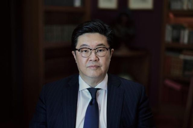 '투기 사모펀드' MBK의 진실..."좋은 땅 다 팔아먹고, 직원 나몰라라"
