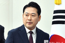 尹 면회한 장동혁에 민주 “반성 없는 내란 미화” 개혁신당 “절연하라”