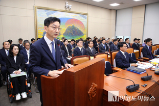 「M포토」 국정감사 출석한 윤창렬 국무조정실장