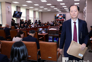 「M포토」 이완규 전 법제처장, 국감 증인선서 거부 사유 소명