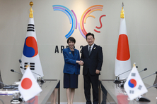 李 대통령, 다카이치 日 총리와 정상회담, "미래 지향적 협력 강화해야”