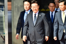 李대통령 지지율 새해 최고치인 63··· 민주 44·국힘 22