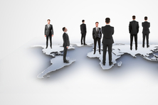 세계 경제는 안개 속에서 변신 중