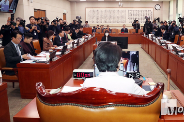 법사위, ‘반도체특별법’ 여야 합의로 의결...‘주 52시간 예외’ 규정 제외