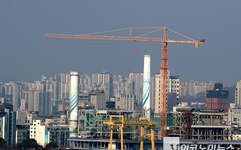 [이슈]건설 경기 부진에 10대 건설사는 안정... 롯데·SK는 수장 교체