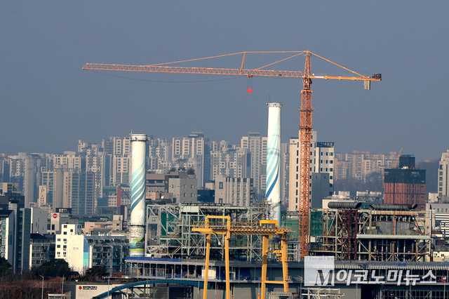 [이슈]건설 경기 부진에 10대 건설사는 안정... 롯데·SK는 수장 교체