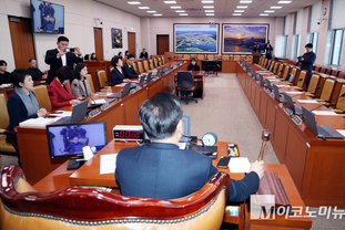「M포토」 여객기 참사 국조특위, 국토부·여당 불참