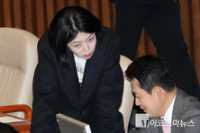 배현진, 당원권 정지 중징계에 "그 칼날은 머지않아 본인들 겨누게 될 것"