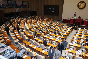 「M포토」 ‘법왜곡죄’ 상정에 국힘, 무제한 토론 돌입