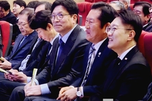 李대통령 '복심' 김남준, 북콘서트 열고 본격 정치 행보 나서