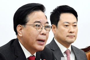 「M포토」 최고위원회의에서 발언하는 송언석