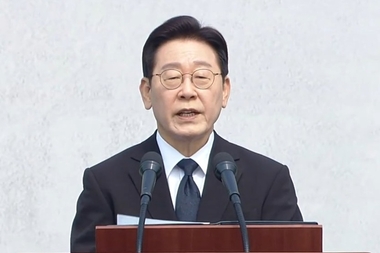 李대통령 “3·15 의거 희생자 유가족분들께 진심어린 사과와 위로”